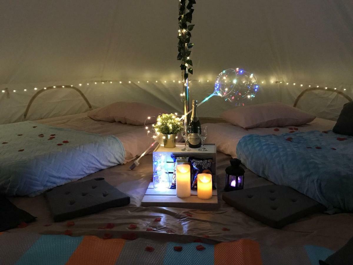 Glamping Kaki - Medium Bell Tent Сингапур Екстериор снимка